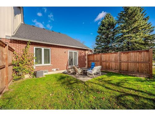 15-60 Ptarmigan Drive, Guelph, ON - Outdoor