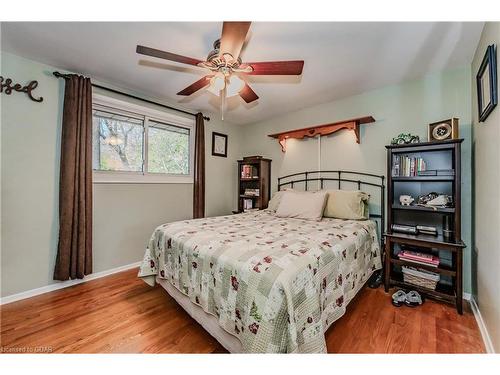 119 Bristol Street, Guelph, ON - Indoor Photo Showing Bedroom