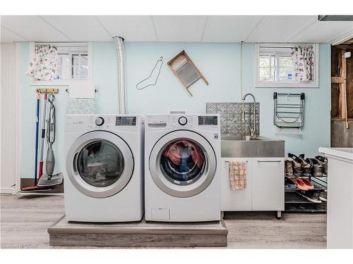 119 Bristol Street, Guelph, ON - Indoor Photo Showing Laundry Room