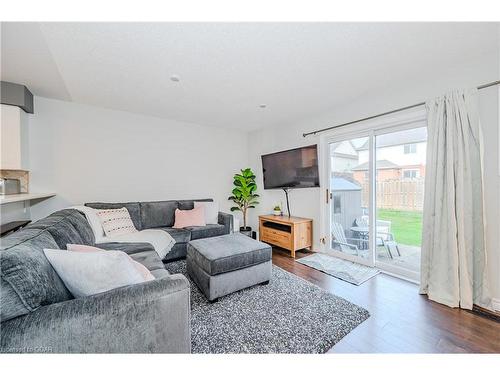 6-426 Grange Road, Guelph, ON - Indoor Photo Showing Living Room