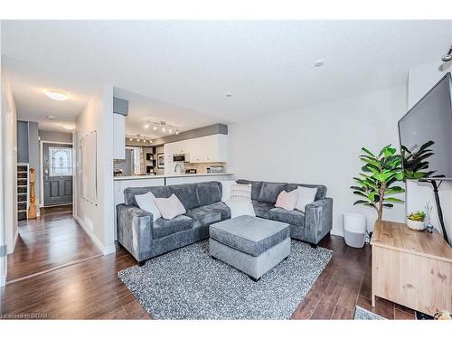 6-426 Grange Road, Guelph, ON - Indoor Photo Showing Living Room