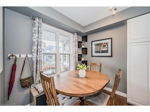 6-426 Grange Road, Guelph, ON - Indoor Photo Showing Dining Room