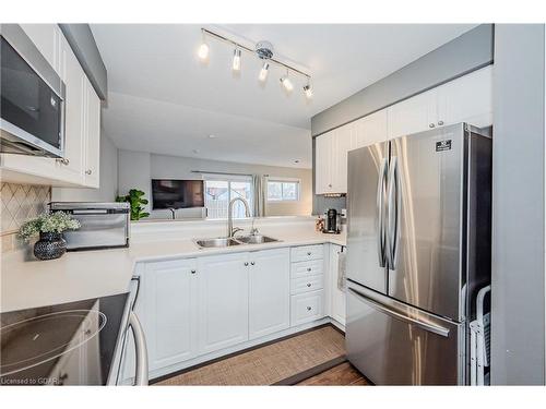 6-426 Grange Road, Guelph, ON - Indoor Photo Showing Kitchen With Stainless Steel Kitchen With Double Sink