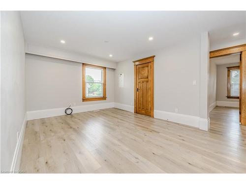 44 Roseview Avenue, Cambridge, ON - Indoor Photo Showing Other Room