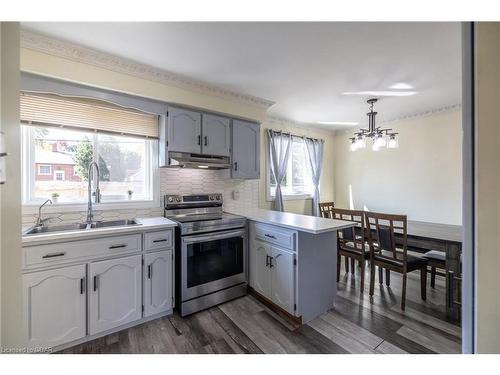 200 Alma Street N, Guelph, ON - Indoor Photo Showing Kitchen