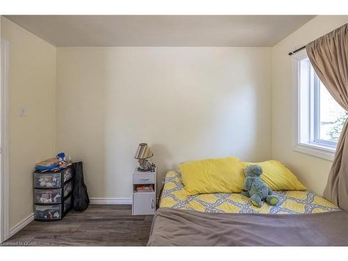 200 Alma Street N, Guelph, ON - Indoor Photo Showing Bedroom