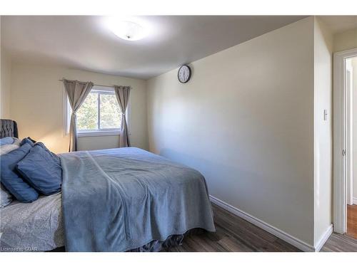 200 Alma Street N, Guelph, ON - Indoor Photo Showing Bedroom