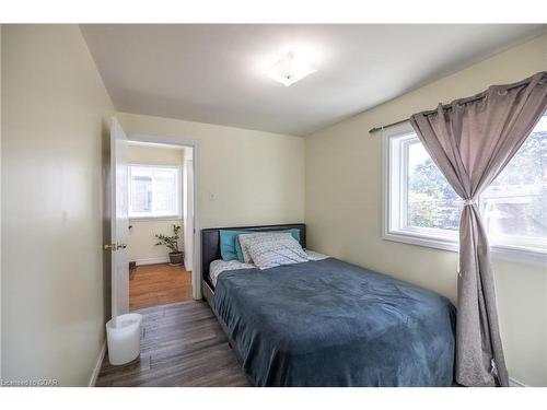 200 Alma Street N, Guelph, ON - Indoor Photo Showing Bedroom