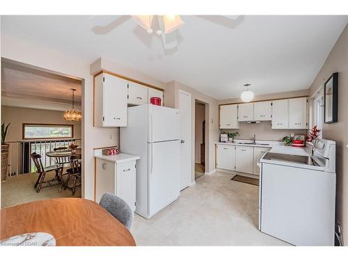 5-2 Worton Avenue, Wellington, ON - Indoor Photo Showing Kitchen