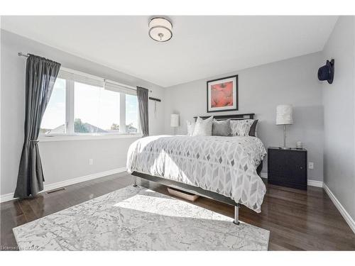 66 Healey Street, Elora, ON - Indoor Photo Showing Bedroom