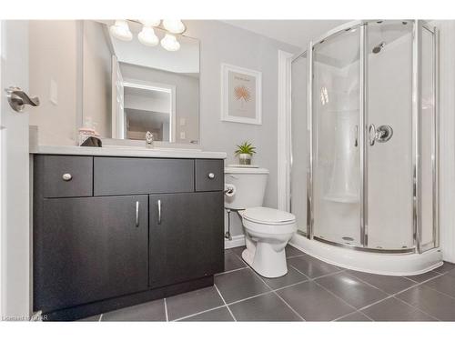 66 Healey Street, Elora, ON - Indoor Photo Showing Bathroom