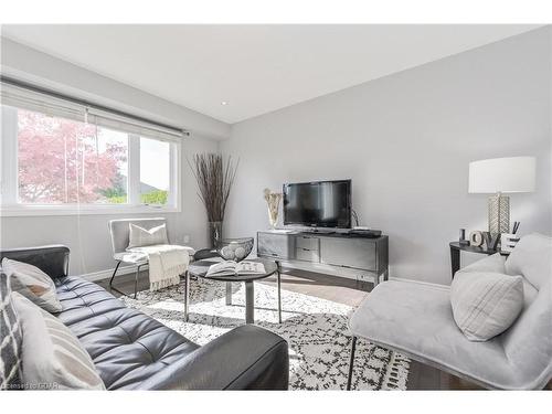 66 Healey Street, Elora, ON - Indoor Photo Showing Living Room