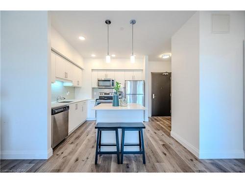 102-399 Queen Street S, Kitchener, ON - Indoor Photo Showing Kitchen With Stainless Steel Kitchen