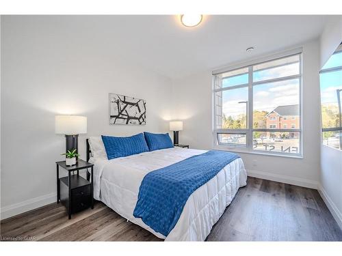 102-399 Queen Street S, Kitchener, ON - Indoor Photo Showing Bedroom