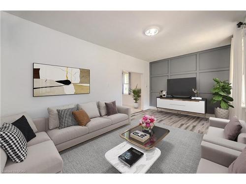 324 Edinburgh Road S, Guelph, ON - Indoor Photo Showing Living Room