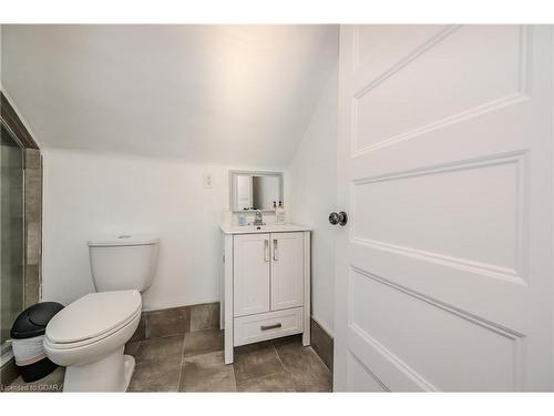 324 Edinburgh Road S, Guelph, ON - Indoor Photo Showing Bathroom