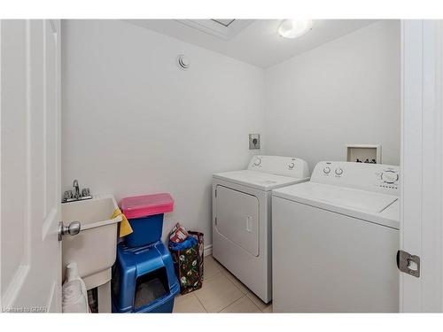 100 Mussen Street, Guelph, ON - Indoor Photo Showing Laundry Room