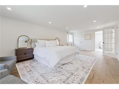 24 Bridlewood Drive, Guelph, ON - Indoor Photo Showing Bedroom