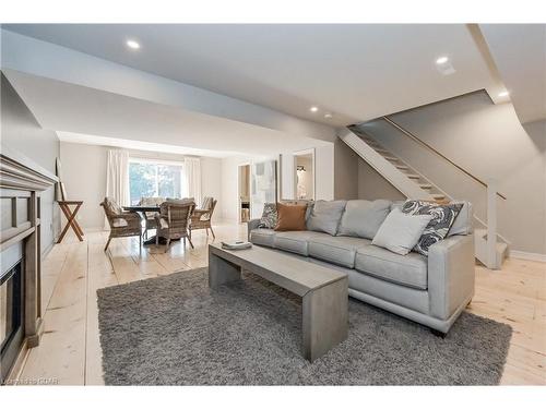 24 Bridlewood Drive, Guelph, ON - Indoor Photo Showing Living Room