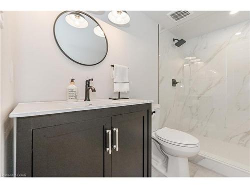 24 Bridlewood Drive, Guelph, ON - Indoor Photo Showing Bathroom