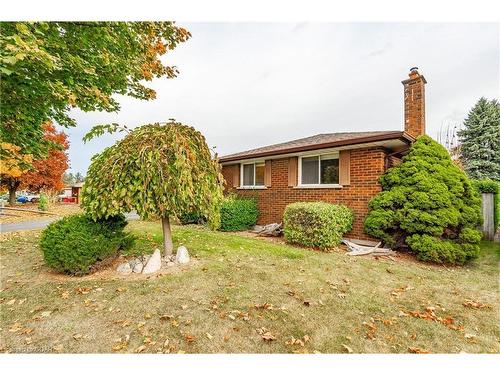 118 Applewood Crescent, Guelph, ON - Outdoor