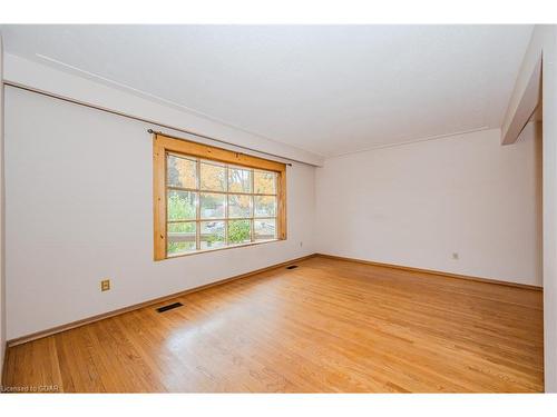 118 Applewood Crescent, Guelph, ON - Indoor Photo Showing Other Room