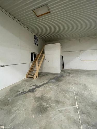 5819 Wellington Cty Rd 7, Rr.5 Road, Guelph, ON - Indoor Photo Showing Garage