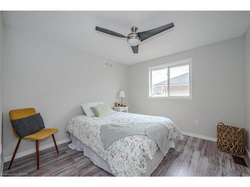 5 Davison Drive, Guelph, ON - Indoor Photo Showing Bedroom