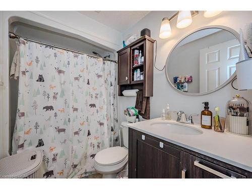 5 Davison Drive, Guelph, ON - Indoor Photo Showing Bathroom