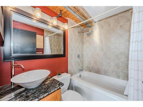 302-26 Ontario Street, Guelph, ON - Indoor Photo Showing Bathroom