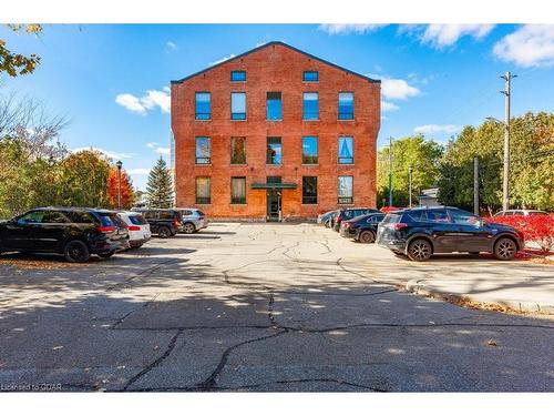 302-26 Ontario Street, Guelph, ON - Outdoor