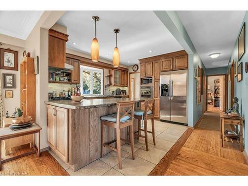 19 Promenade Road, Guelph/Eramosa, ON - Indoor Photo Showing Kitchen