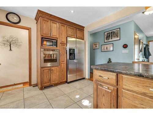 19 Promenade Road, Guelph/Eramosa, ON - Indoor Photo Showing Kitchen