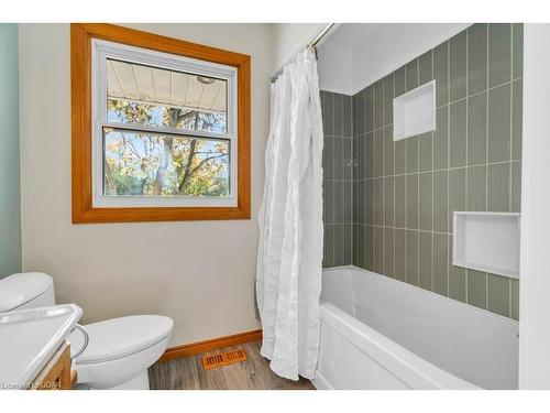 19 Promenade Road, Guelph/Eramosa, ON - Indoor Photo Showing Bathroom