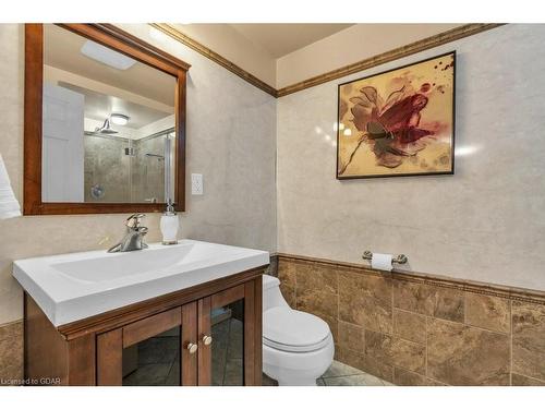 19 Promenade Road, Guelph/Eramosa, ON - Indoor Photo Showing Bathroom