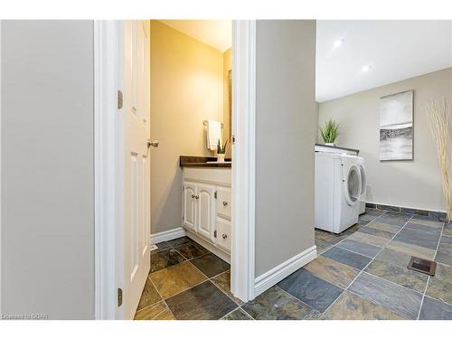 274 Alma Street, Rockwood, ON - Indoor Photo Showing Laundry Room