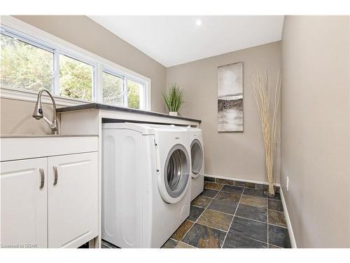 274 Alma Street, Rockwood, ON - Indoor Photo Showing Laundry Room