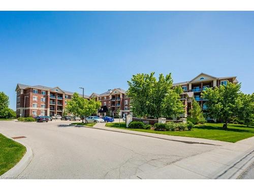 423-1440 Gordon Street, Guelph, ON - Outdoor With Facade