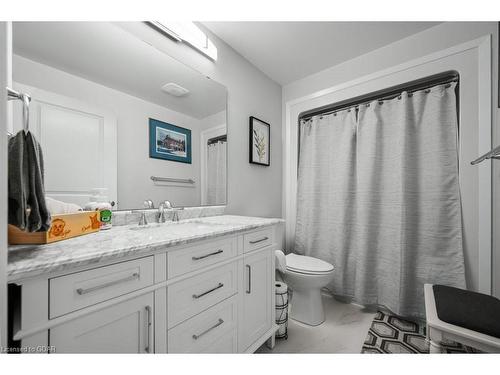 423-1440 Gordon Street, Guelph, ON - Indoor Photo Showing Bathroom