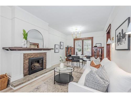 7 Meadowview Avenue, Guelph, ON - Indoor Photo Showing Living Room With Fireplace