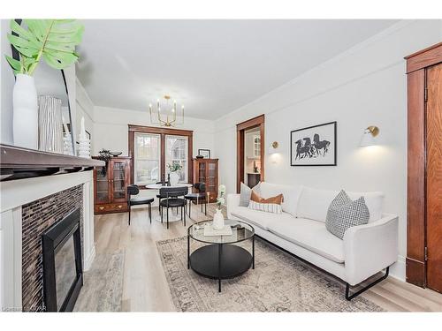 7 Meadowview Avenue, Guelph, ON - Indoor Photo Showing Living Room With Fireplace