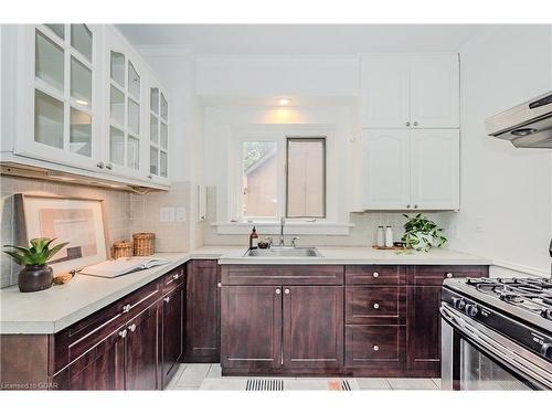 7 Meadowview Avenue, Guelph, ON - Indoor Photo Showing Kitchen