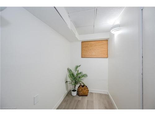 7 Meadowview Avenue, Guelph, ON - Indoor Photo Showing Other Room