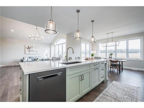 101058 Side Road 10, Belwood, ON - Indoor Photo Showing Kitchen With Upgraded Kitchen