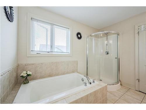 312 Colonial Drive, Guelph, ON - Indoor Photo Showing Bathroom