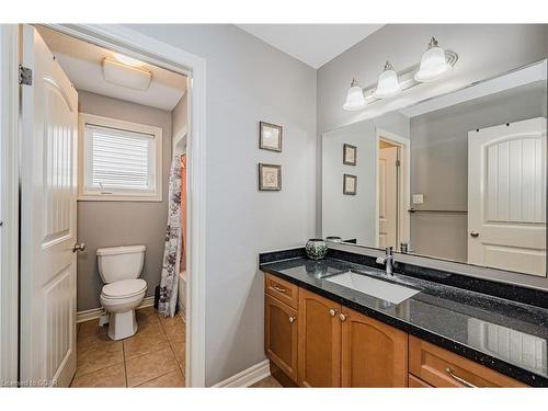 312 Colonial Drive, Guelph, ON - Indoor Photo Showing Bathroom