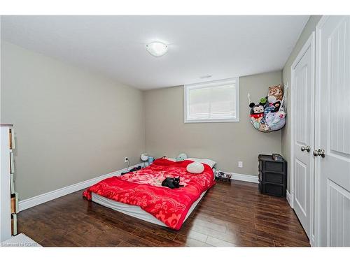 312 Colonial Drive, Guelph, ON - Indoor Photo Showing Bedroom