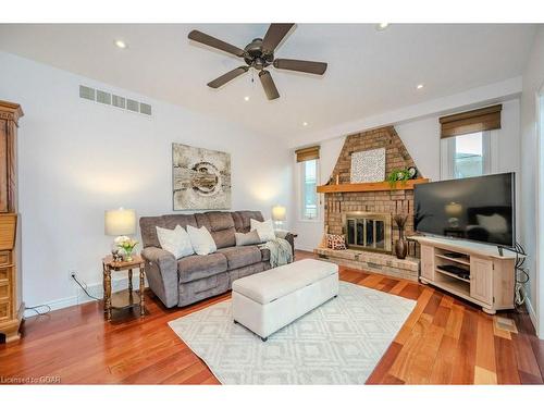 15 Wiltshire Place, Guelph, ON - Indoor Photo Showing Living Room With Fireplace