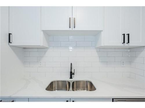 204-10 Glenbrook Drive, Guelph, ON - Indoor Photo Showing Kitchen With Double Sink