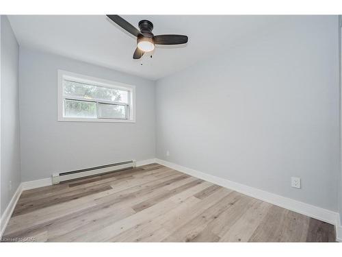 204-10 Glenbrook Drive, Guelph, ON - Indoor Photo Showing Other Room